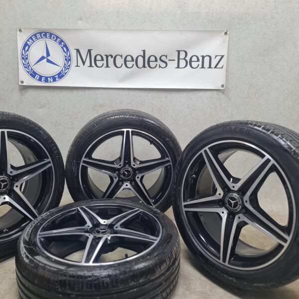 4x Refurbished Mercedes C Class genuine alloy wheels 18" AMG A2054014800 with good tyres (Ref-MBR037)