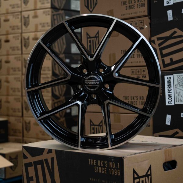 4 x Brand New Fox FX5 Style alloy wheels 17" Volvo V60 (Ref-VO036)