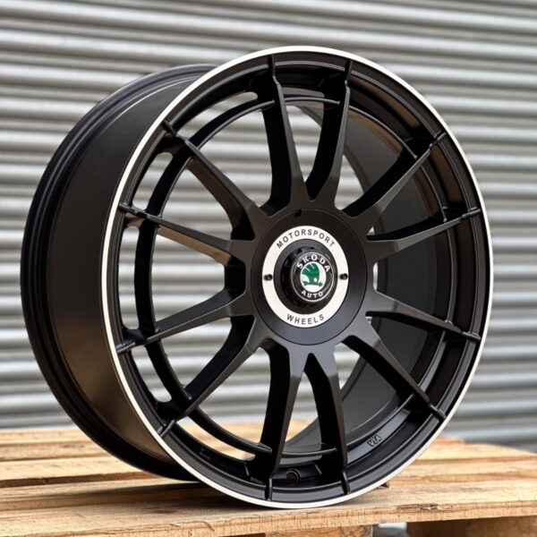 4 x Brand New Fox VR4 style alloy wheels 19" Skoda Superb MK3 (Ref-SK019)