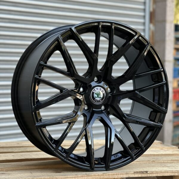 4 x Brand New Fox BMA style alloy wheels 18" Skoda Superb MK3 (Ref-SK058)