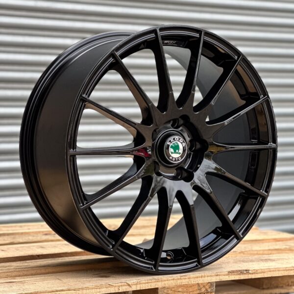 4 x Brand New Fox FX004 style alloy wheels 17" Skoda Karoq (Ref- SK037)
